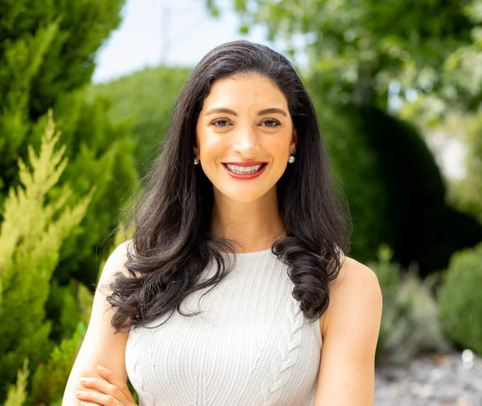 Portrait of Dr. Shirin Karimi Hund outdoors